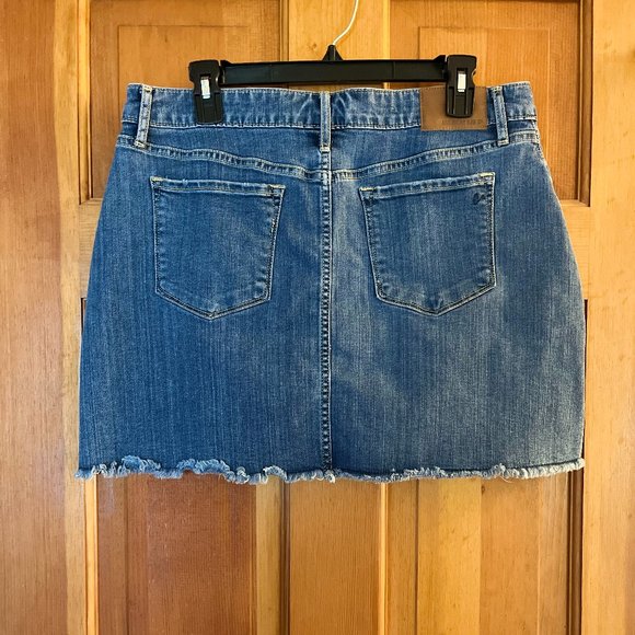 Juniors Size 13 American Rag Cie Patchwork Denim Skirt - Picture 2 of 9